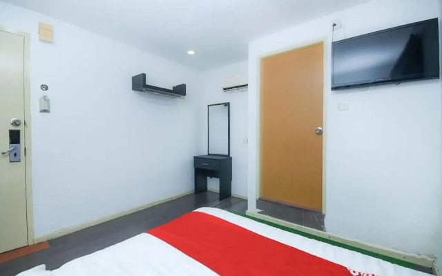 River Inn by OYO Rooms