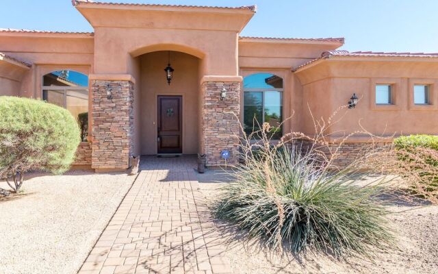 Casa Vista 4 Bedroom Home by RedAwning