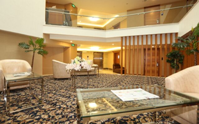 Hotel Chennai Le Palace