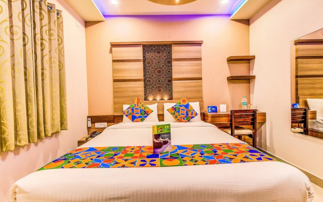 FabHotel Vipra Enclave