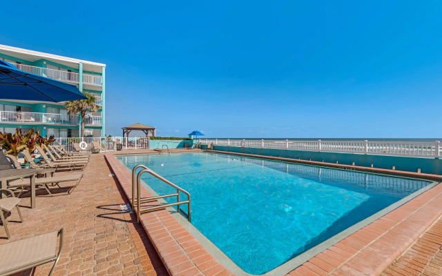 Comfort Inn & Suites Ormond Beach Oceanfront