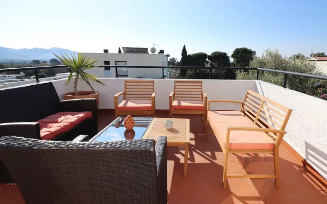 Beautiful Apartment With View