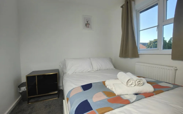 Tyburn Home, Birmingham With Free Parking