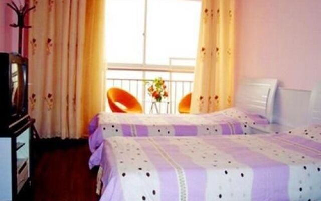 Luoyang Rose Family Apartment