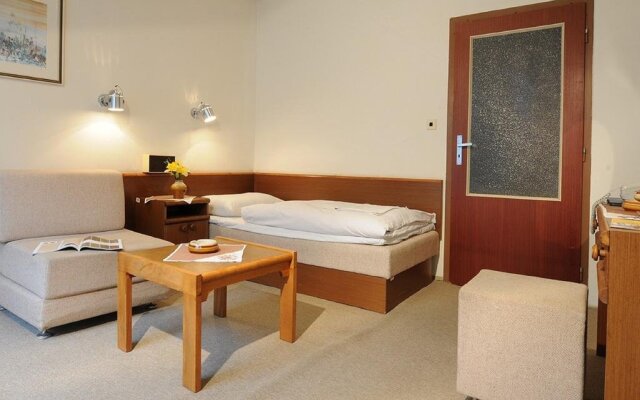 Hotel SOREA ĽUBOVŇA