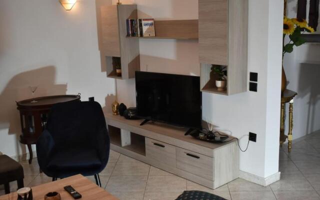 Loft House With View The Town Of Trikala