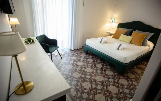 Suite 35