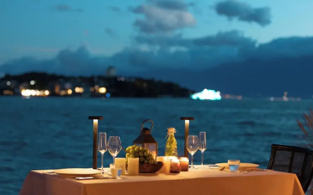 Dali Shuanglang Luna Seaview Hotel