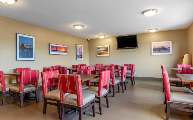 Comfort Inn Ludington near US-10