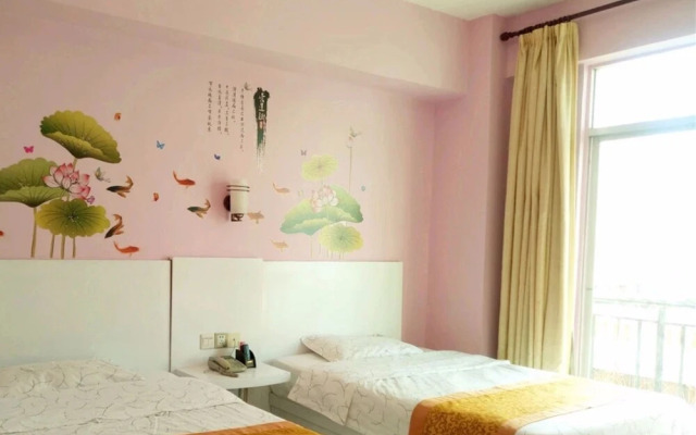 V8 Express Hotel Shangping St 7 Alley