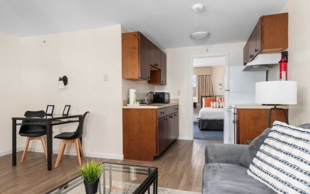 Beverly Garden Suites