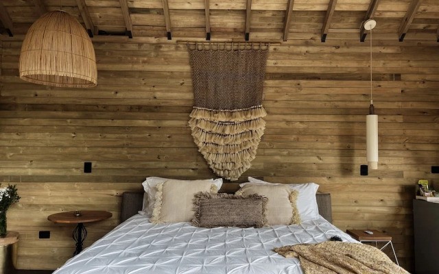 TEVA Glamping & Retreat