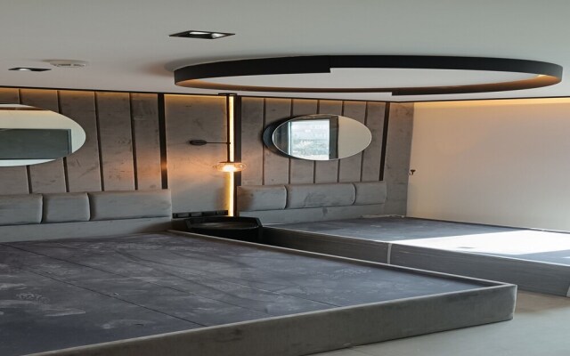 The Private Airport Hotel