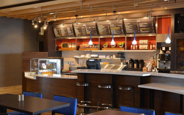 Courtyard by Marriott Youngstown Canfield