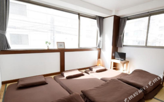 Beehive Hostel Osaka