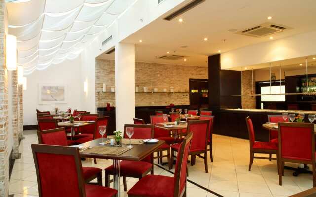 Hotel Cassino Tower Campinas Cambui By Nacional Inn