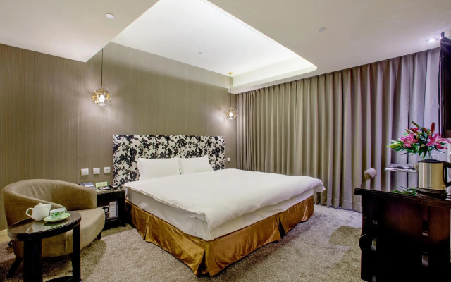 Stay Hotel - Taichung Yizhong