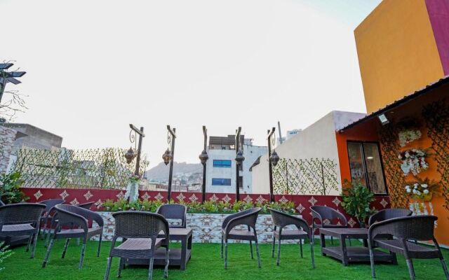 Hotel Alishaan