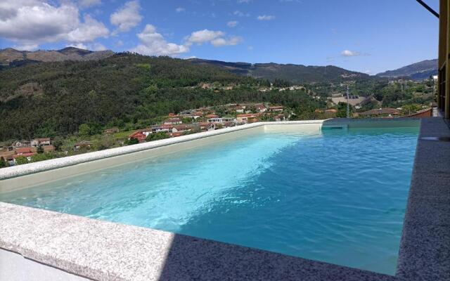 Casa Amarela da Caniçada