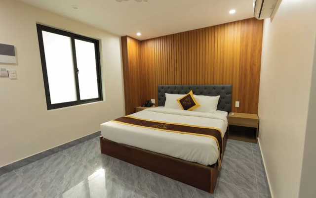 LuckyStar Hotel