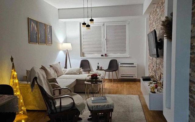 Temi's Apartments 1
