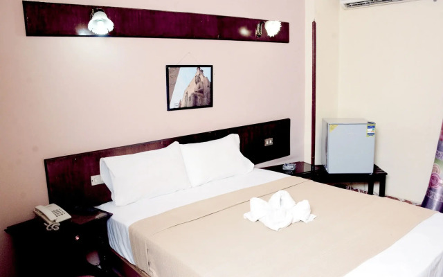 hotel shady