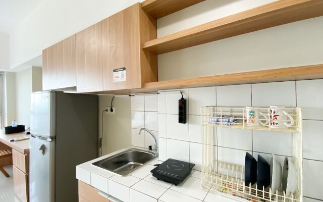 Serene Stay Studio At Springlake Summarecon Bekasi Apartment