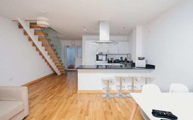 Grand Central Apartments (Peymans)