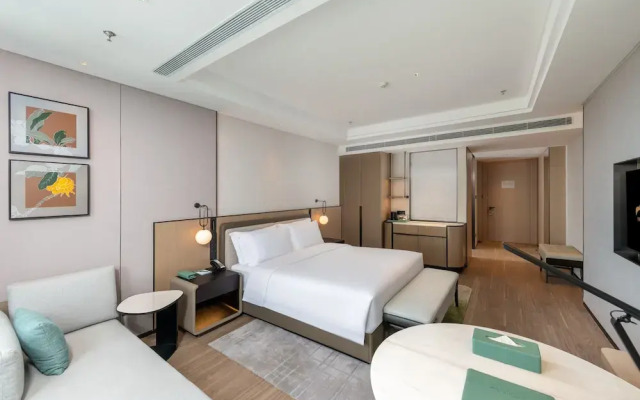 Nanjing Yangzi River Conference Center Longshan Lake Hotel