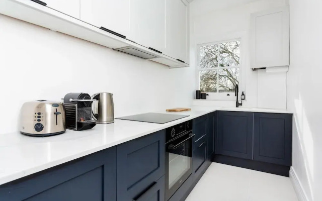 Perfect Pied-a-terre in Clapham by Underthedoormat