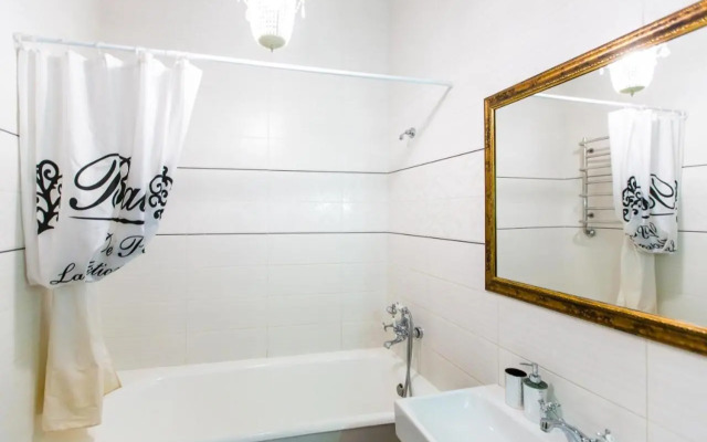 SoVA apartment str Gnatyuka 18