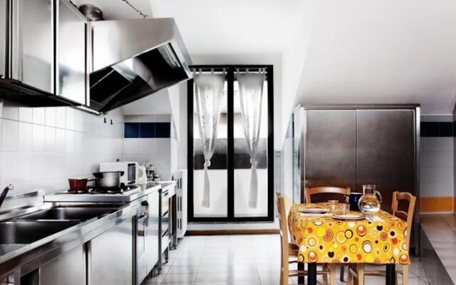 Ostello Burigozzo 11