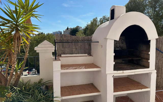 Spacious family villa Aljamar 8a