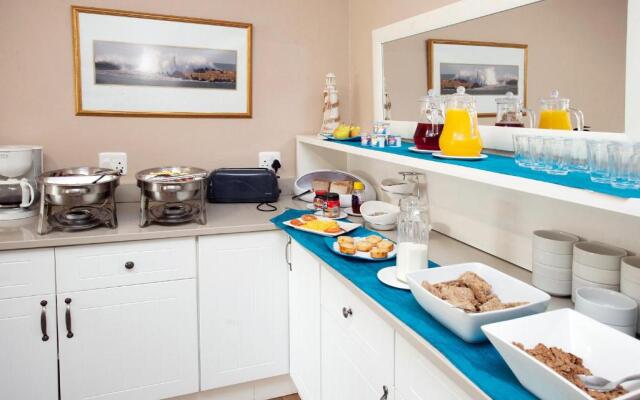 The Reef Apartments