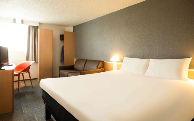 Hôtel ibis Orly Chevilly Tram 7