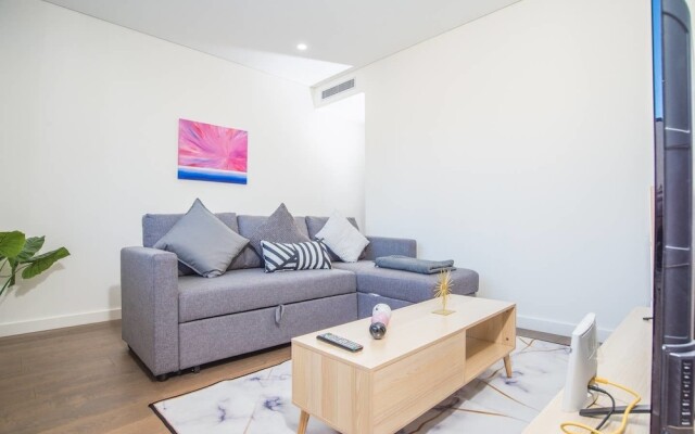 Lovely & Luxurious Townhouse In Zetland