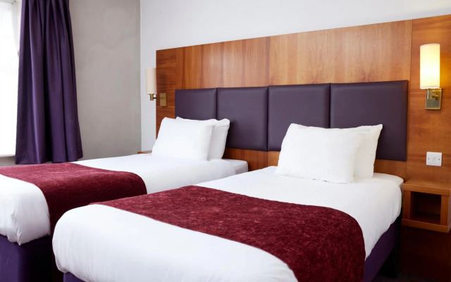 Premier Inn Northampton West (Harpole)