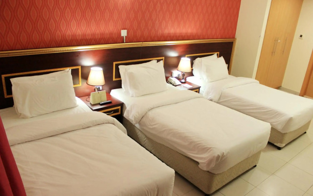 Montreal Naif Hotel