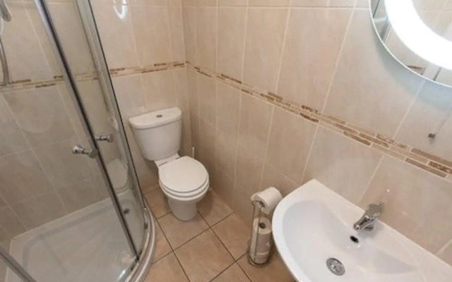 Cedars Apartment