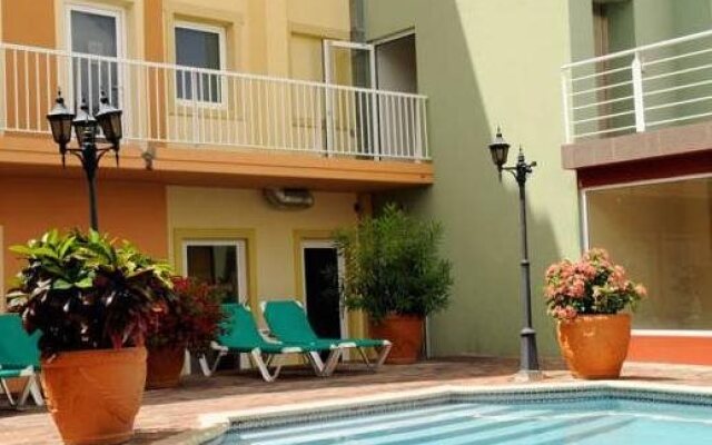 Howard Johnson Plaza Hotel