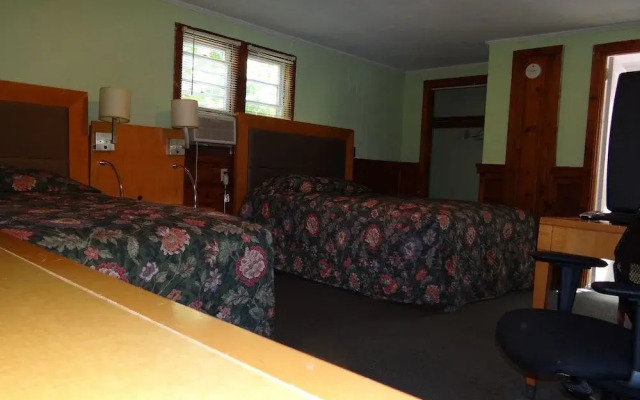 Jonathan Edwards Motel