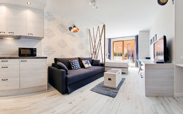Aura Gdansk by Sun & Snow