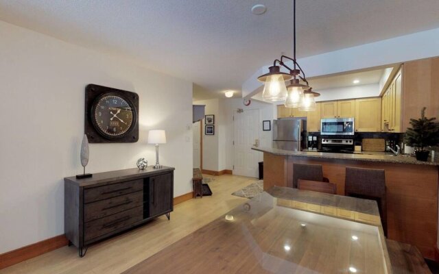 Ski in Ski out - Steam Shower - Roof top Hot tub