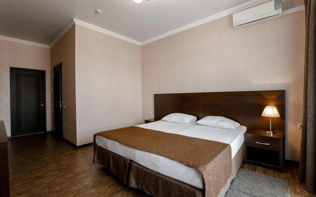Golden Resort