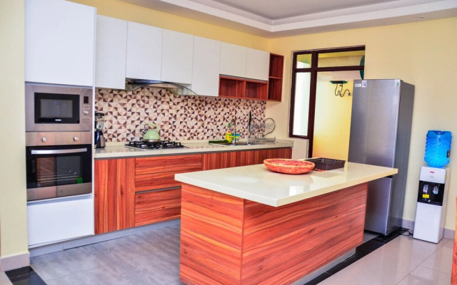 CherryWood Apartments