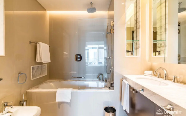 Dream Inn - Address Fountain View