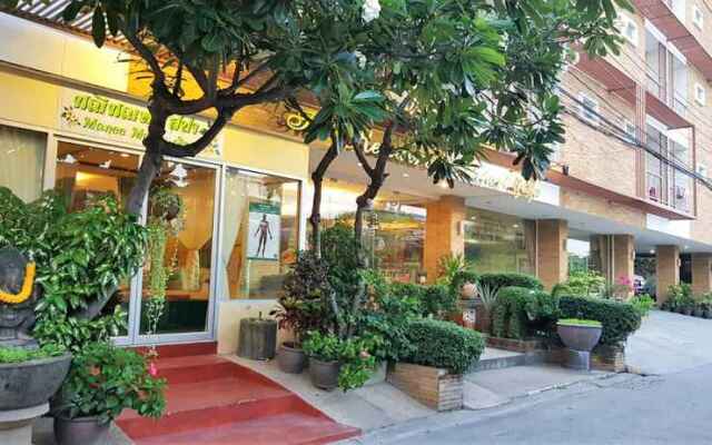 The Residence Airport & Spa