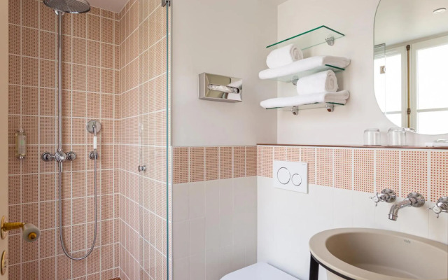 Hôtel Bonsoir Madame