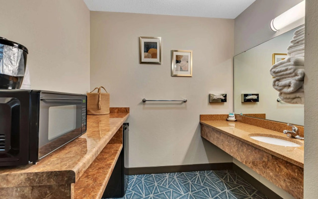 SureStay Hotel by Best Western Spicer