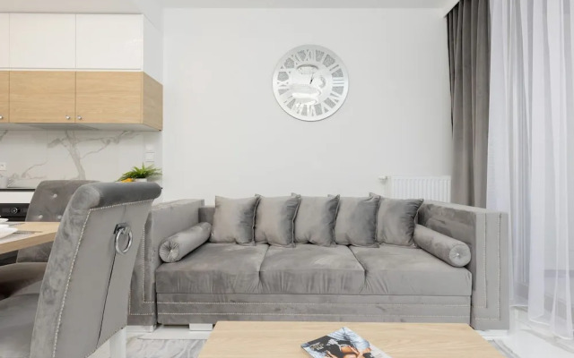 Sarmacka Apartment Warsaw by Renters